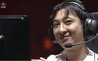 小哇吃瓜娱乐博主微博